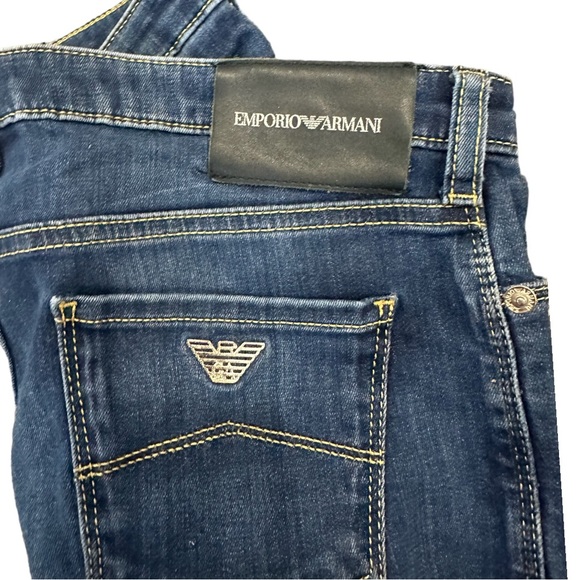 Emporio Armani jeans - size 28 - Picture 4 of 7